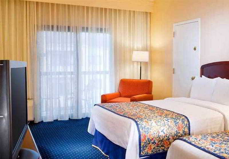 Courtyard By Marriott Dallas Northwest Екстериор снимка